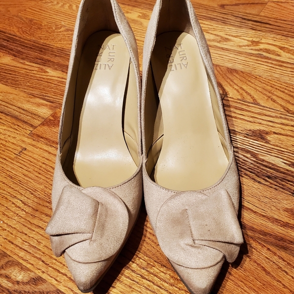 Ladies Shoes - Picture 8 of 11